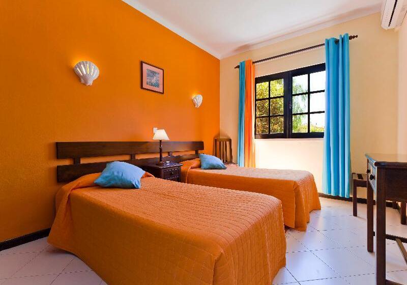 Апартаменты 2 Спальни, Colina Village