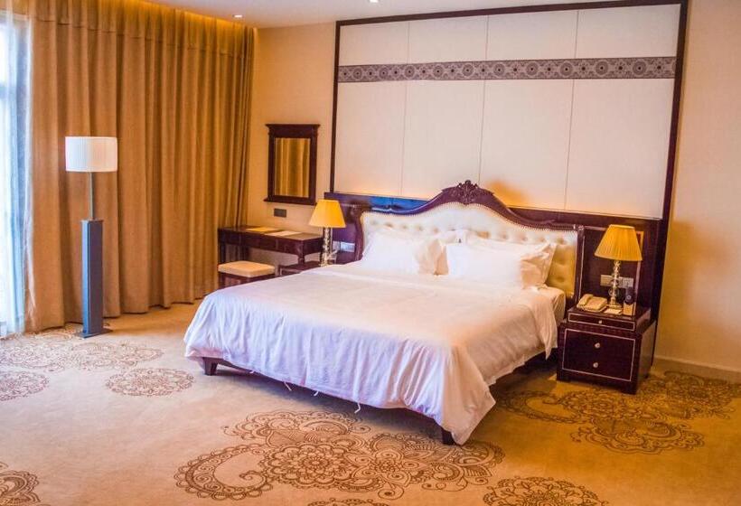디럭스 스위트, Don Chan Palace Hotel & Convention