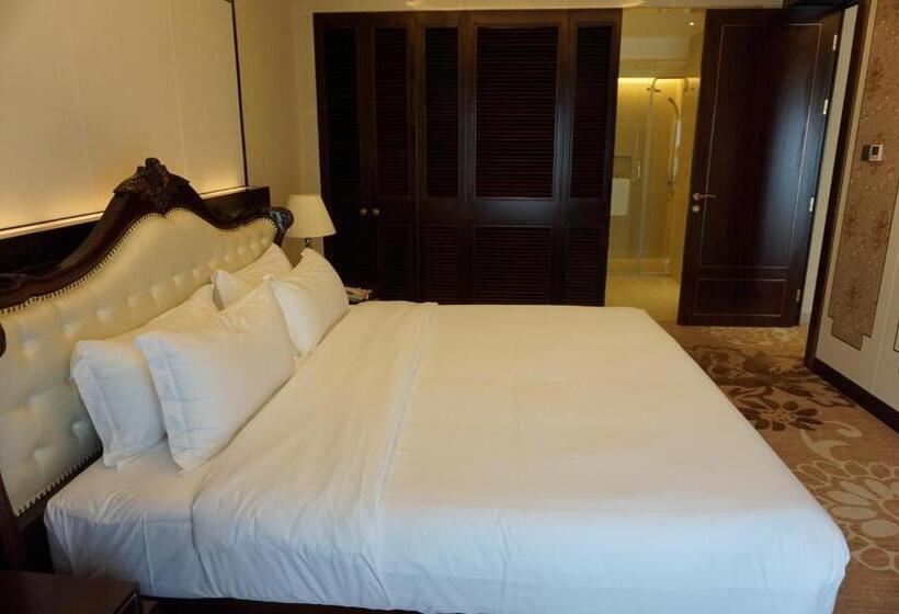 디럭스 스위트, Don Chan Palace Hotel & Convention