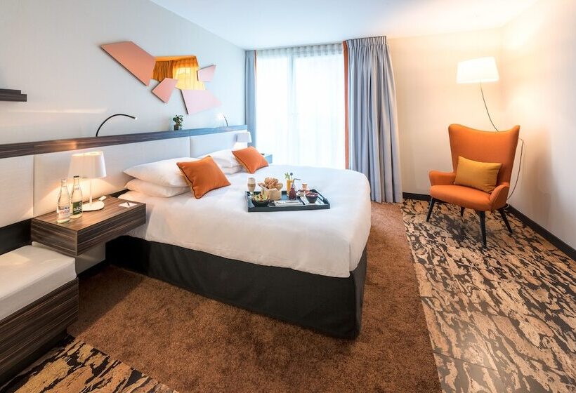 Номер Стандарт, Radisson Blu Hotel, Paris Boulogne