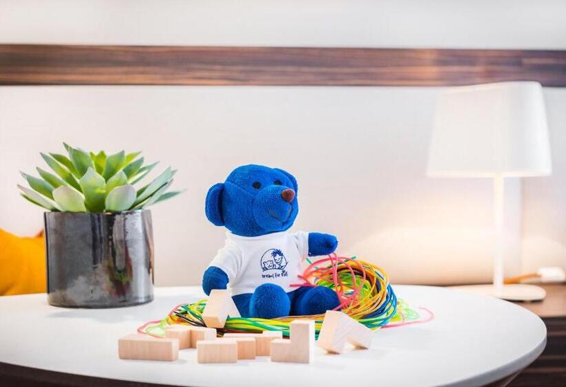 Номер Superior, Radisson Blu Hotel, Paris Boulogne