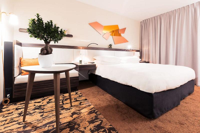 Номер Премиум, Radisson Blu Hotel, Paris Boulogne