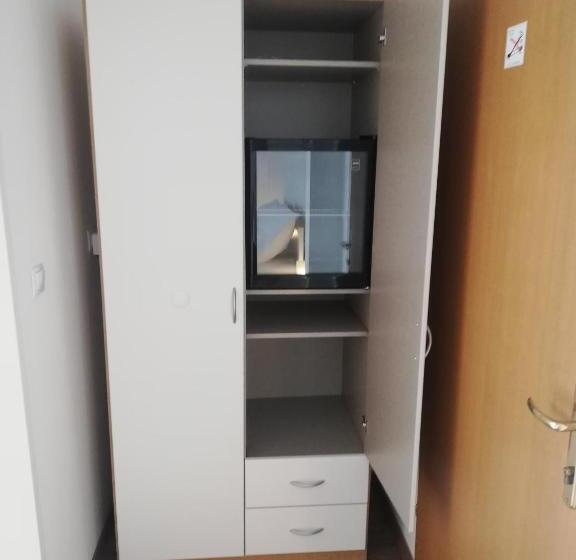 Номер Стандарт, Levanda Panzió