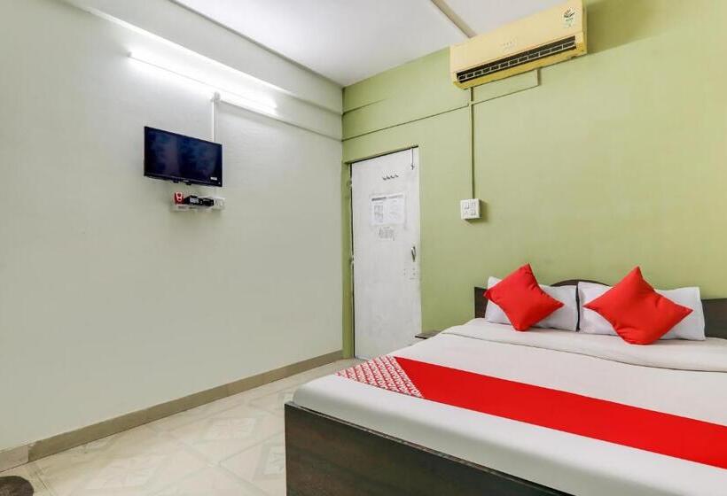 Трехместный Номер Классика, Oyo 75326  Shri Sai Palace