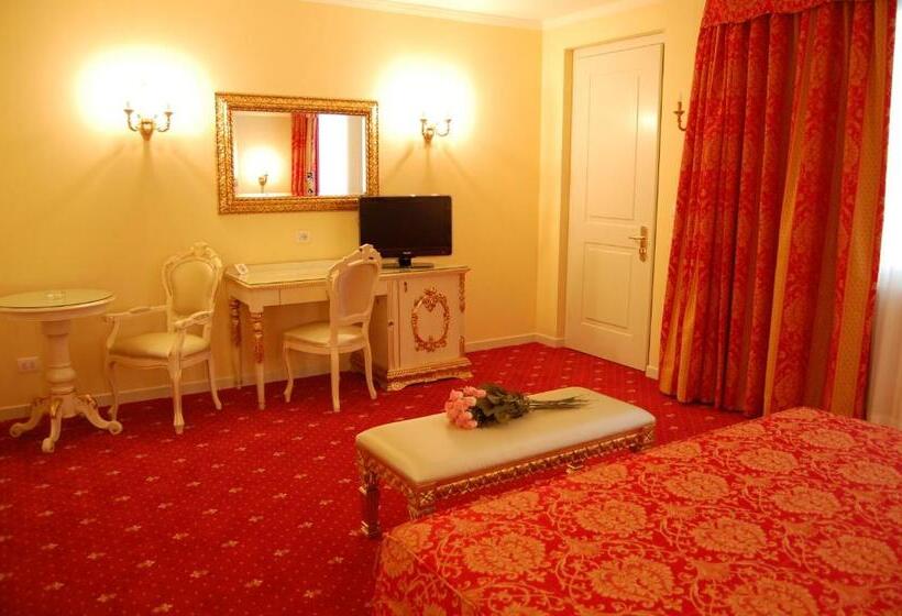 Полулюкс, Motel Gold