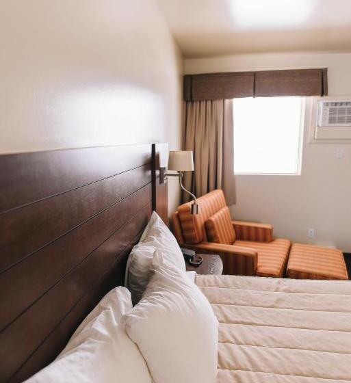 Номер Стандарт, Motel Mistral