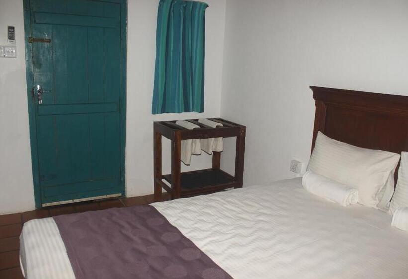 غرفة قياسية رباعية, The Cove Pasikuda