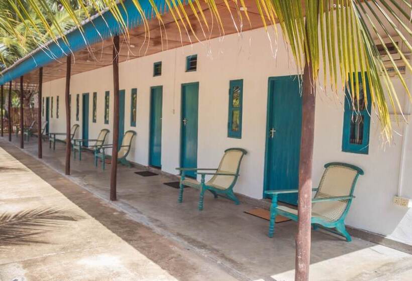 Четырехместный Номер Стандарт, The Cove Pasikuda