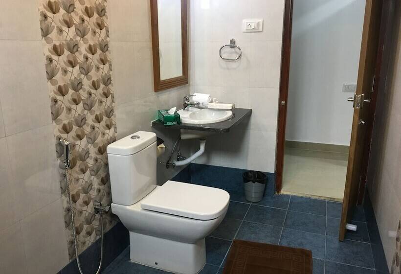 Трехместный Номер Deluxe, Agt Park