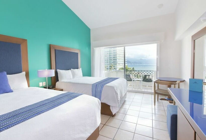 اتاق لوکس با چشم‌انداز دریا, Crown Paradise Golden All Inclusive Resort   Adults Only