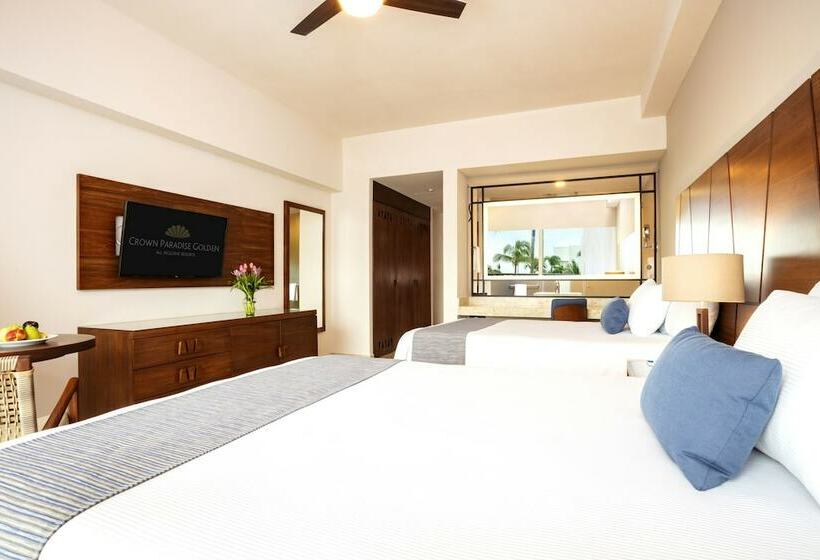 اتاق لوکس با چشم‌انداز دریا, Crown Paradise Golden All Inclusive Resort   Adults Only
