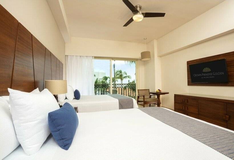اتاق لوکس با چشم‌انداز دریا, Crown Paradise Golden All Inclusive Resort   Adults Only