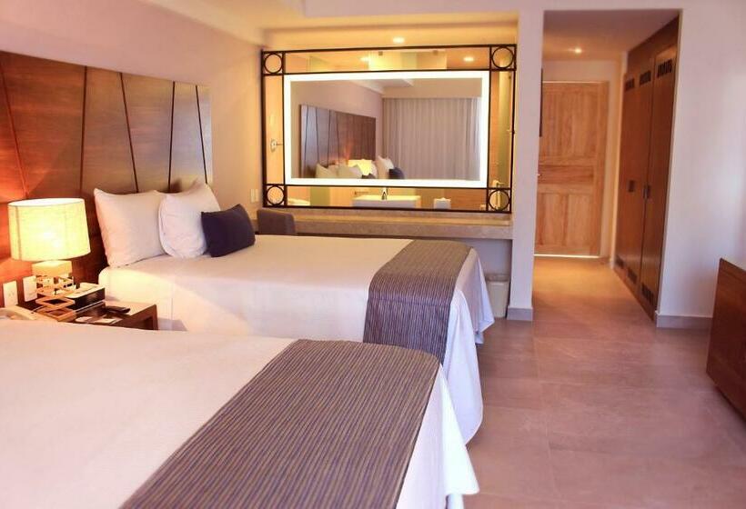 اتاق لوکس, Crown Paradise Golden All Inclusive Resort   Adults Only