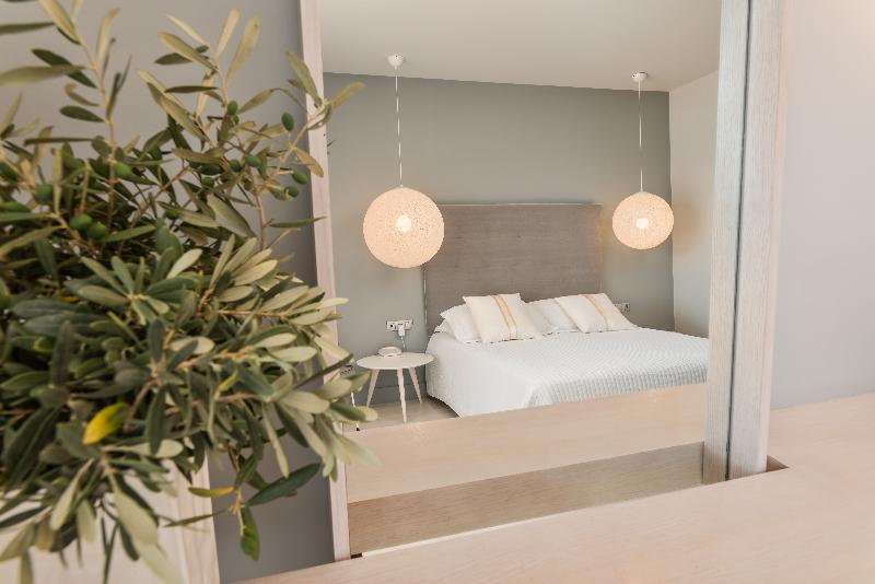 اتاق لوکس با چشم‌انداز دریا, Ino Hotel & Suites