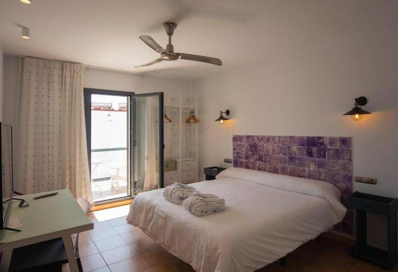 Premium room with terrace, La Posada De Paco