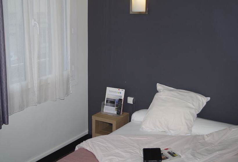 اتاق استاندارد سه نفره, The Originals City, Hôtel Le Savoy, Caen
