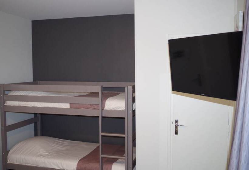 اتاق استاندارد چهار تخته, The Originals City, Hôtel Le Savoy, Caen