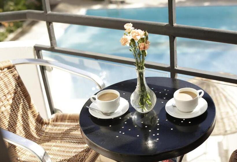 سوییت جونیور با چشم‌انداز استخر, Pırıl Hotel Thermal&beauty Spa