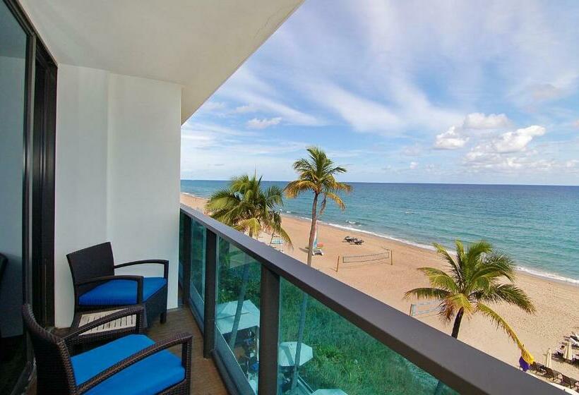 带大床的套房, Tideline Palm Beach Ocean Resort And Spa