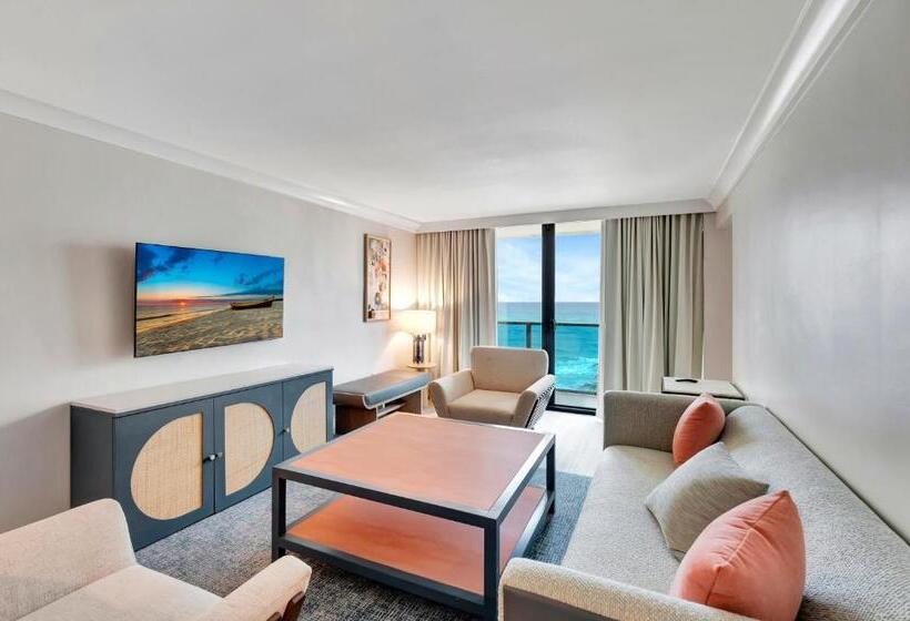 带大床的套房, Tideline Palm Beach Ocean Resort And Spa