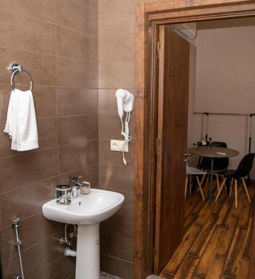 اتاق استاندارد, 4 Rooms