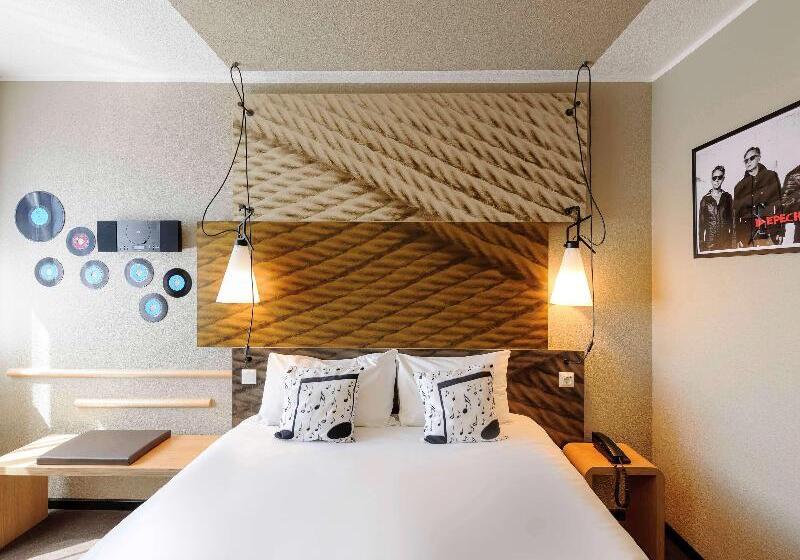 סוויטה, Doubletree Suites By Hilton At The Battery Atlanta