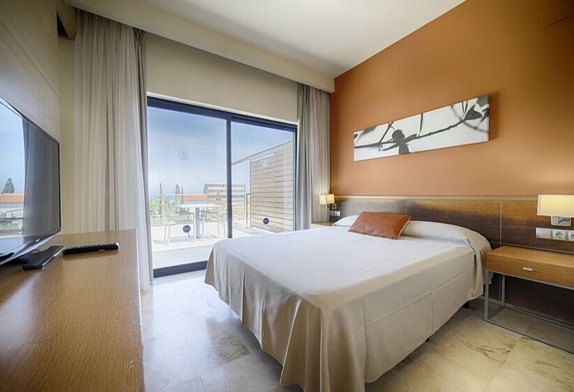 Номер Стандарт, Ohtels Les Oliveres