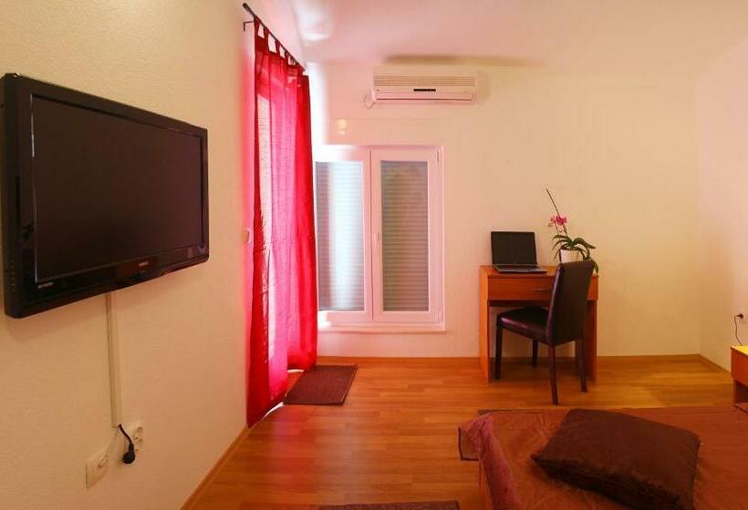 اتاق استاندارد, Guesthouse Liska