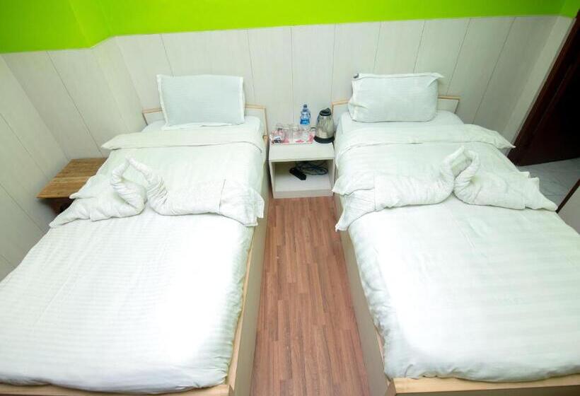 اتاق استاندارد با سرویس بهداشتی مشترک, Pomelo House Inn