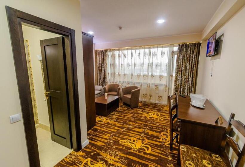 발코니가 있는 스위트, Hostel Parc