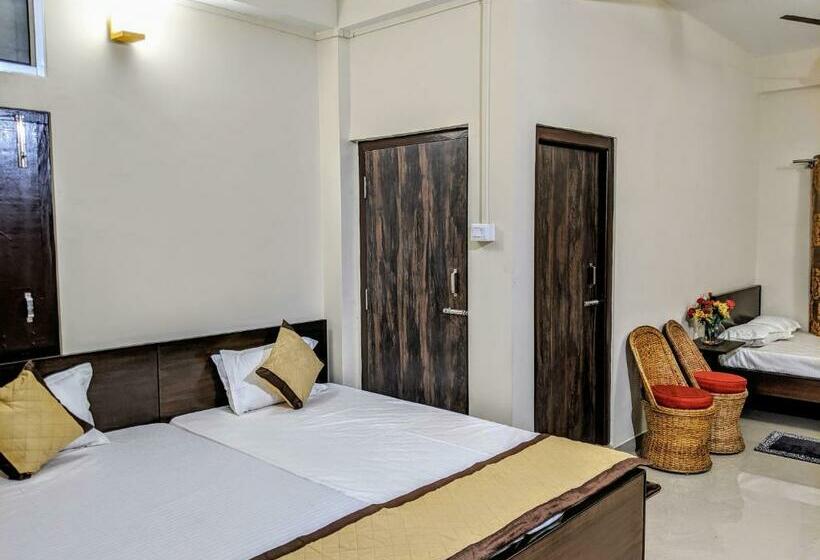 Трехместный Номер Deluxe, Townhouse   The Urban Inn