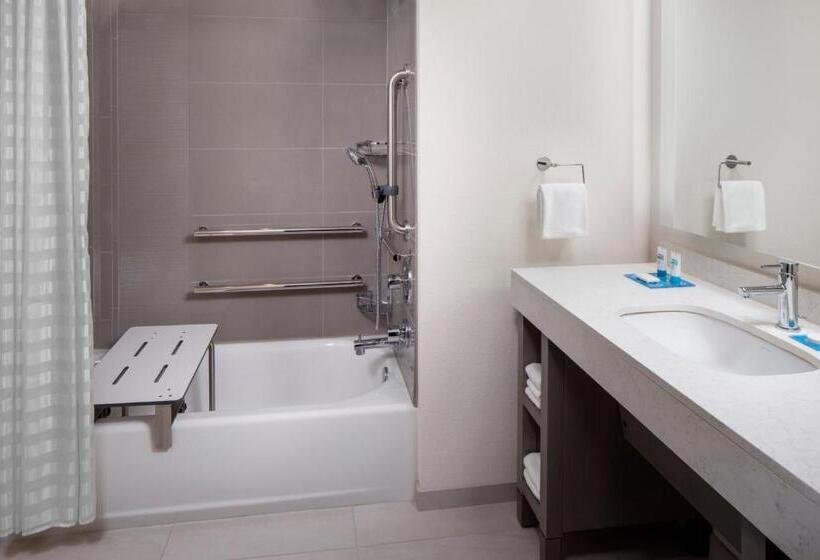 Люкс Адаптированный для Инвалидов, Hyatt House Tallahassee Capitol University