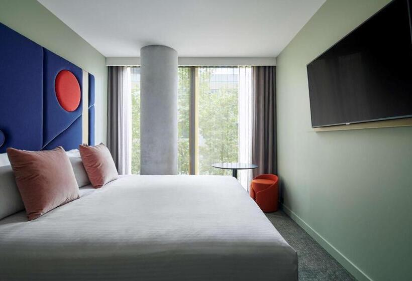 اتاق استاندارد با تخت بزرگ, Quincy Hotel Melbourne