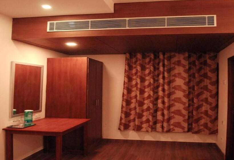 Номер Deluxe, Shivalaya