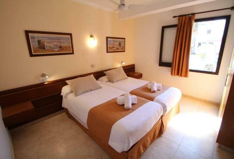 带2个卧室的公寓, Apartaments Talayot