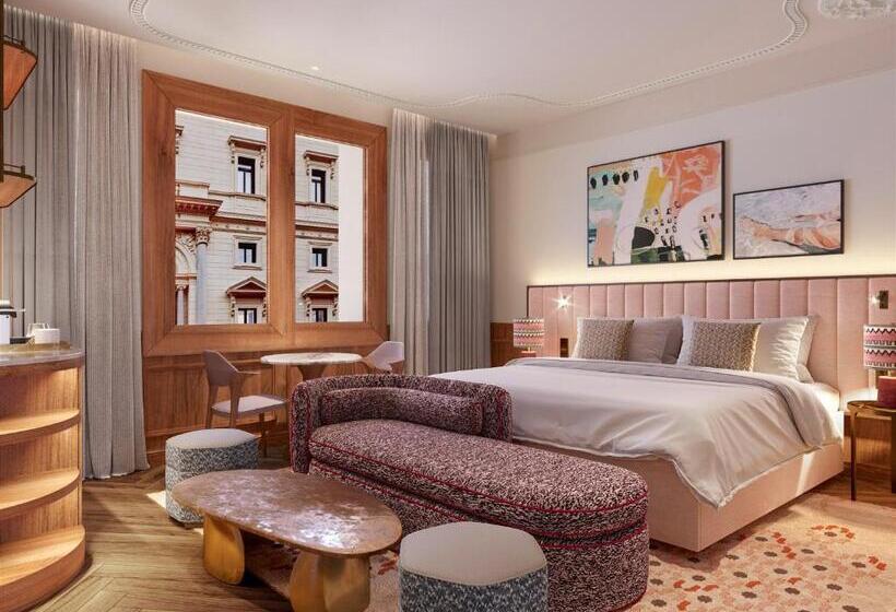 Полулюкс, Grand Hotel Central, Small Luxury Hotels