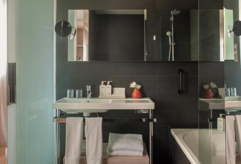 Номер Стандарт, Grand Hotel Central, Small Luxury Hotels