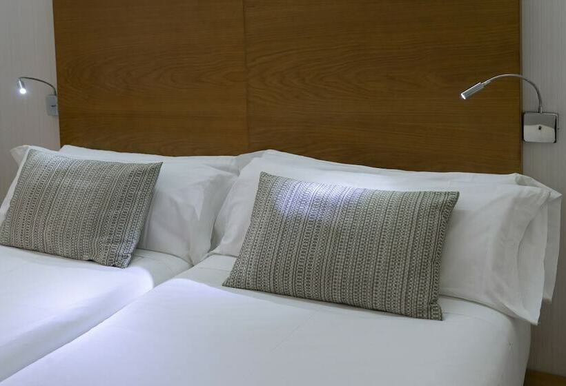 اتاق استاندارد چهار تخته, Petit Palace Plaza Malaga