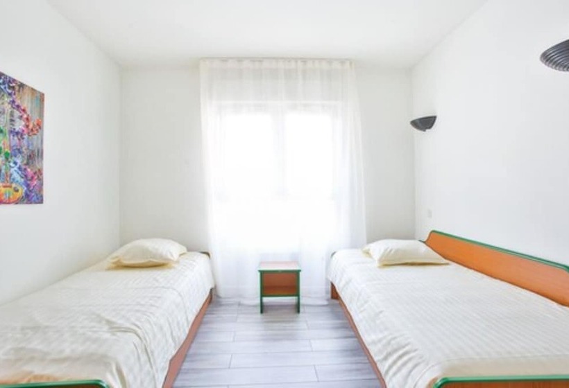 استودیوی استاندارد, Hôtel Et Résidence Les Lauréades Clermont Ferrand Centre Jaude