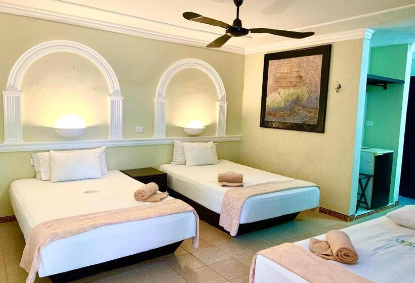 Economy Triple Room, Eco Hotel Green River