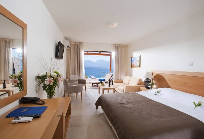اتاق سوپریور با چشم‌انداز دریا, Miramare Resort & Spa