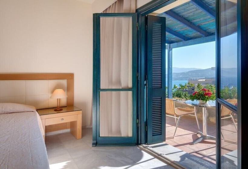 اتاق اساندارد با چشم‌انداز جانبی به دریا, Miramare Resort & Spa