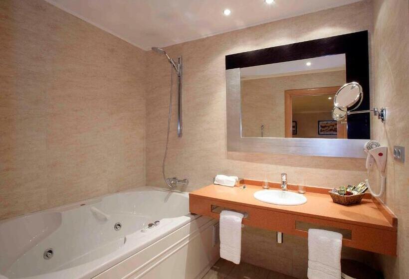 四人标准间, Nastasi Hotel & Spa