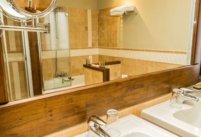 주니어 스위트, Hosteria De Torazo Nature Hotel & Spa