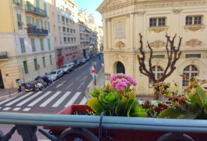 Номер Superior с Террасой, Parisien