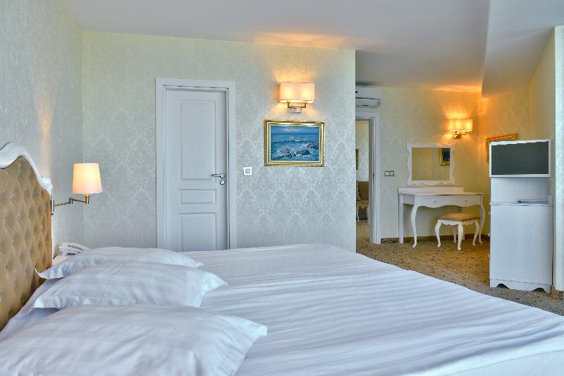 Люкс Повышенной Комфортности, Marina Grand Beach Hotel   All Inclusive