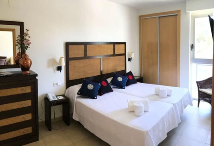 １ベッドルームアパートメント, On Family Islantilla