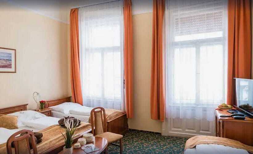 Четырехместный Номер Стандарт, City Hotel Unio Superior