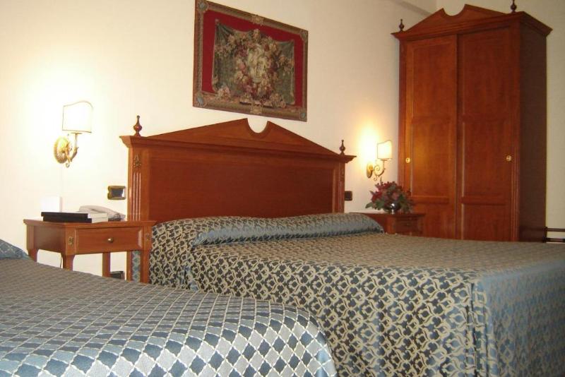 Standard Trippelrum, D Angelo Palace