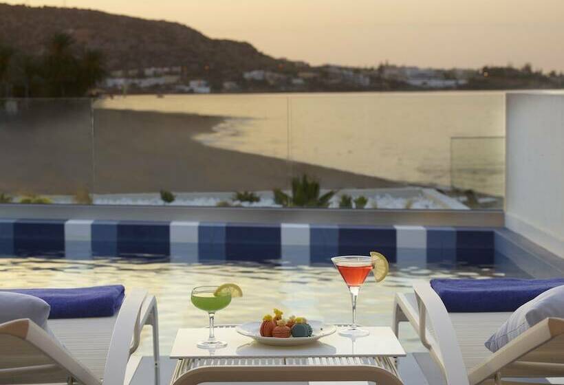 سوییت با چشم‌انداز دریا, I Resort Beach Hotel & Spa